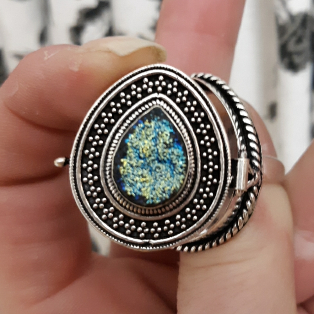 New Titanium Druzy 925 Silver Poison Ring.
